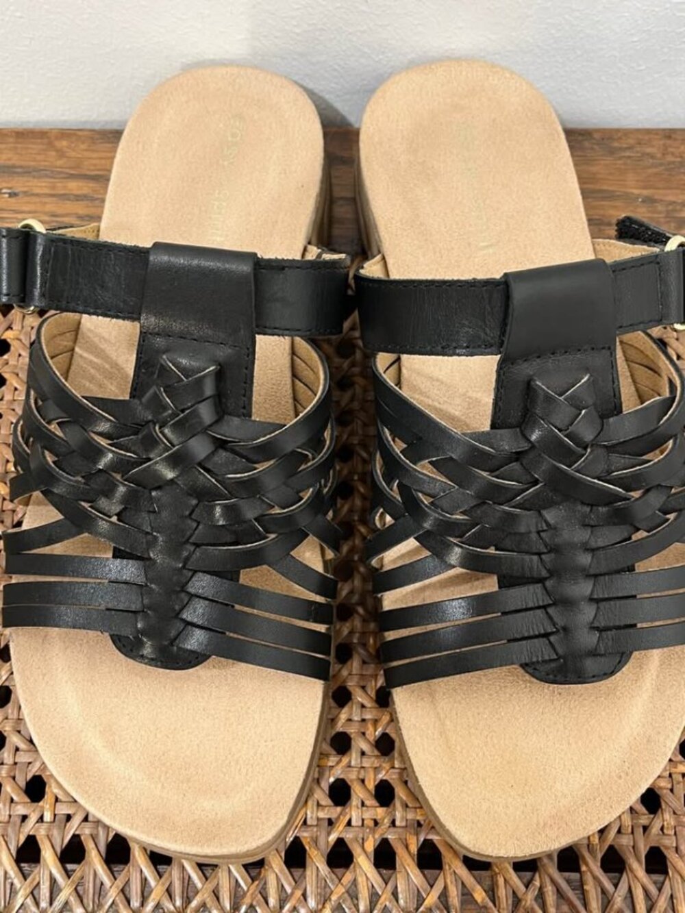 Size 6 Easy Spirit Woven Leather Mindi Slip On Neutral Black Summer Sandals